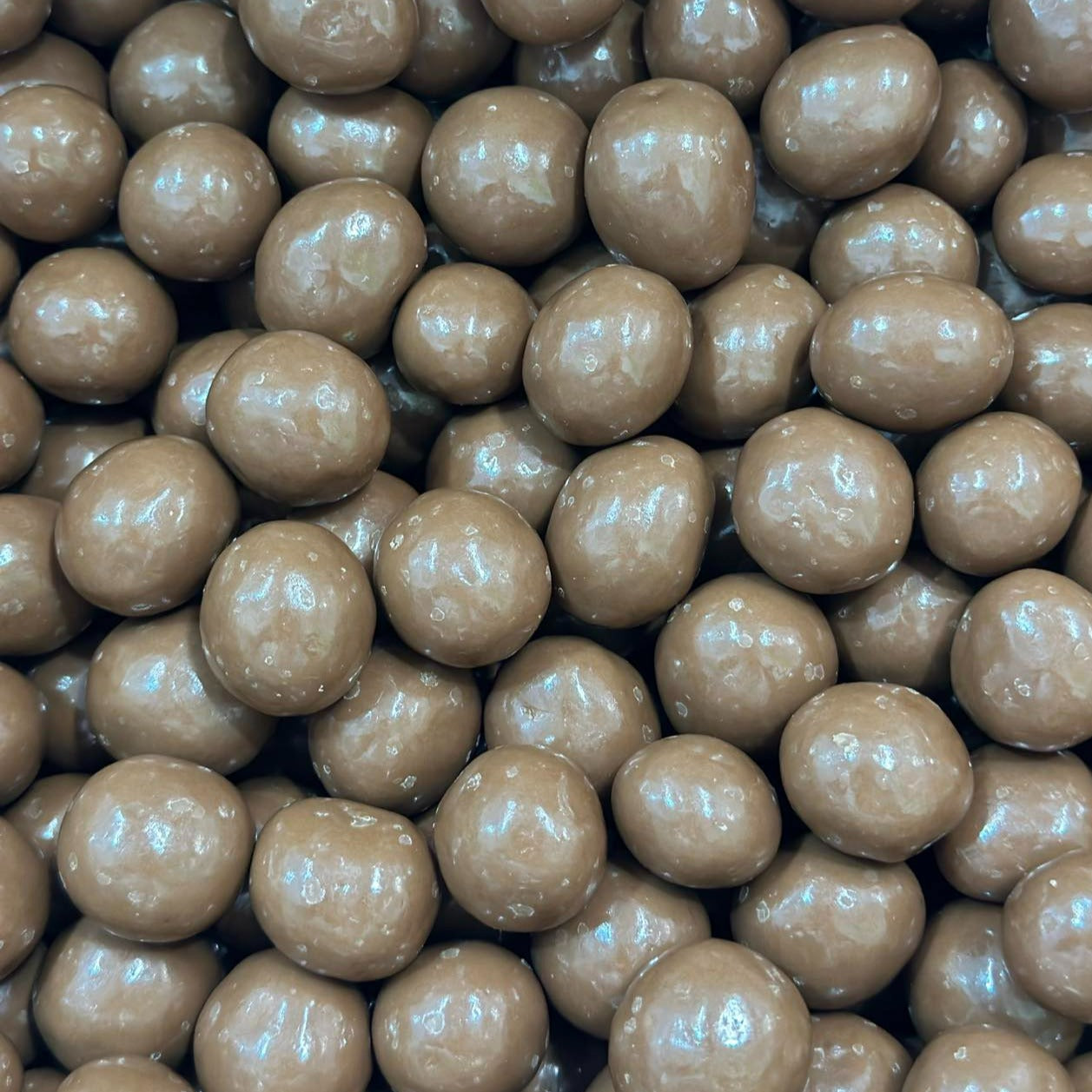 MILK CHOCOLATE RASPBERRIES