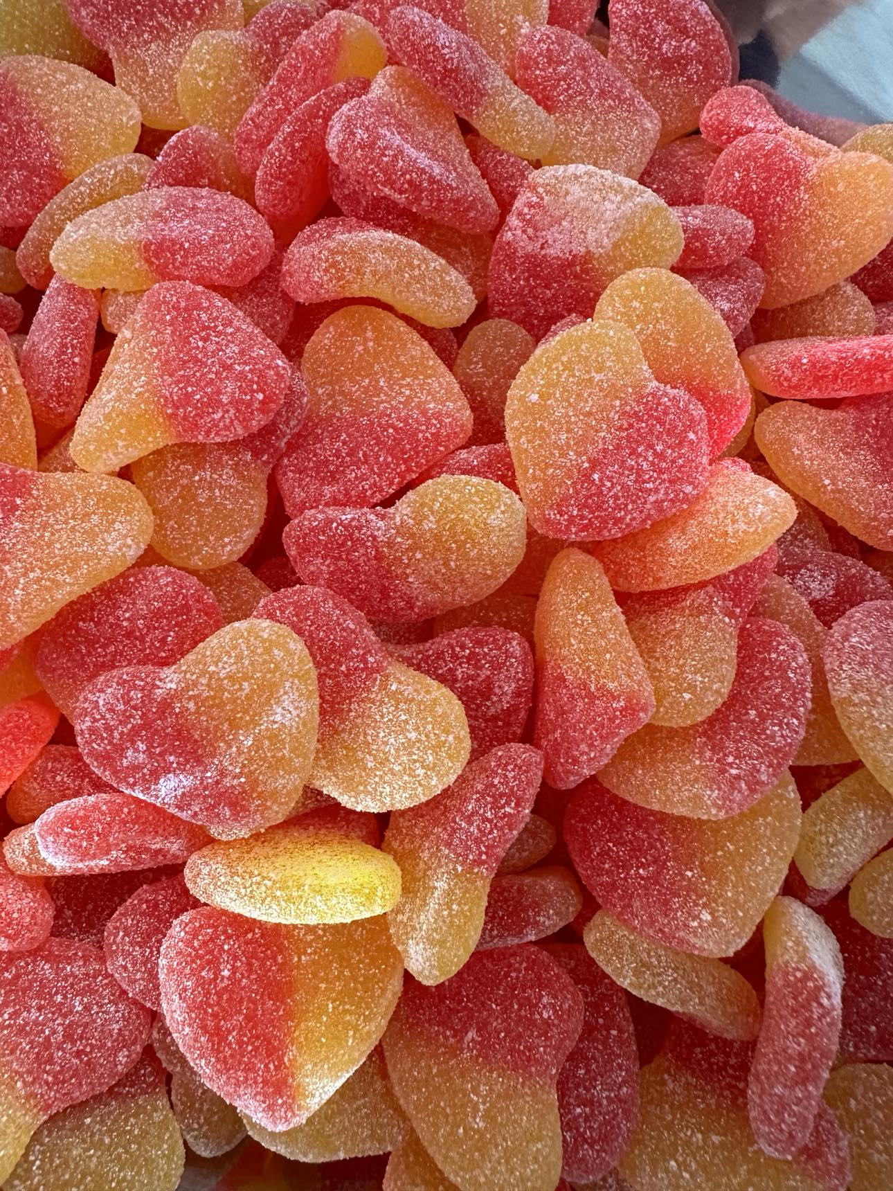 TROLLI SOUR PEACH HEARTS