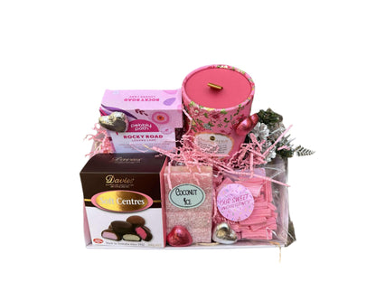 Pink Deluxe Hamper