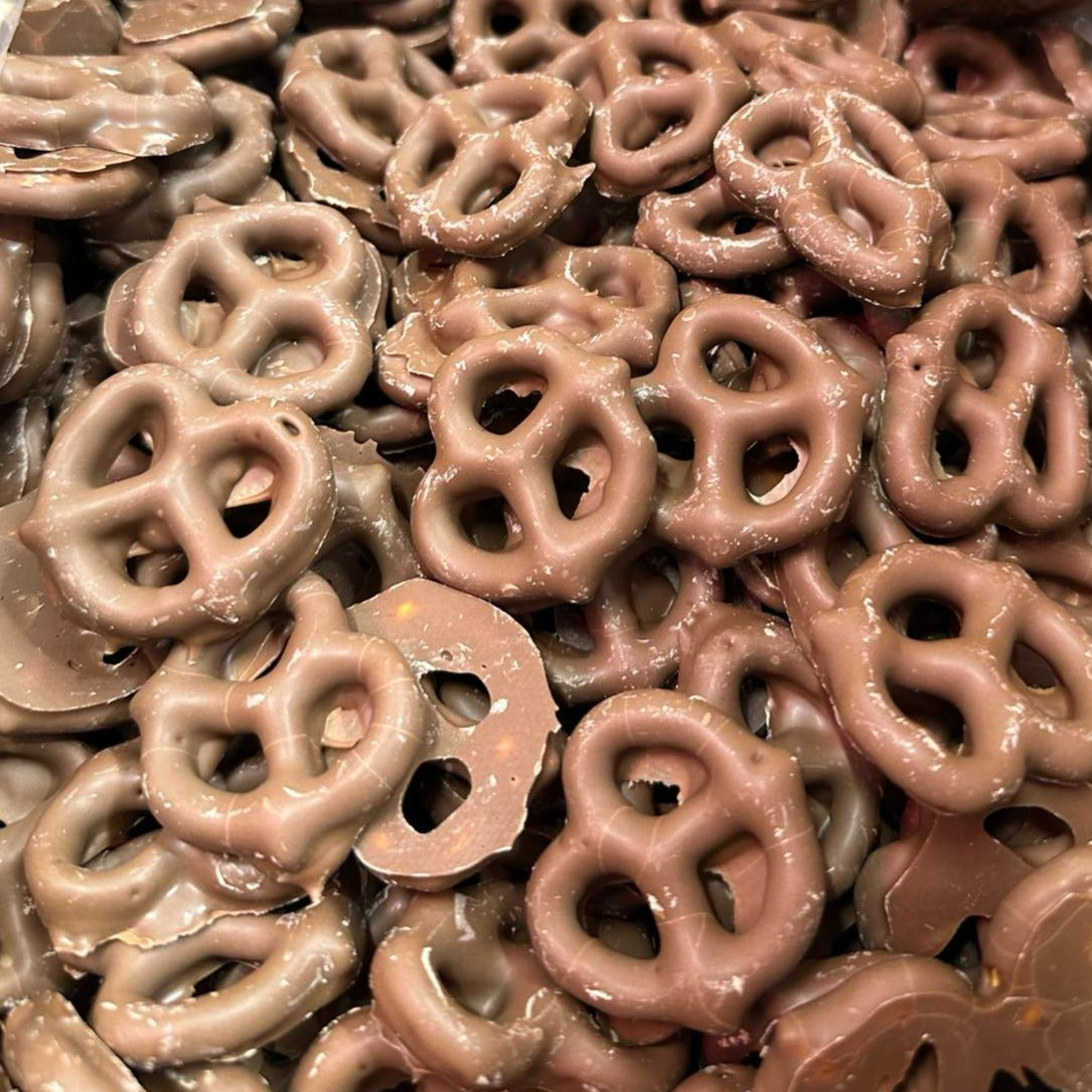 CHOCOLATE PRETZELS