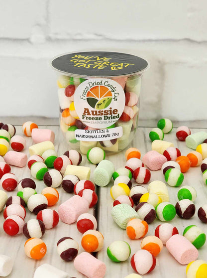 Freeze dried skittles and marshmallows cup